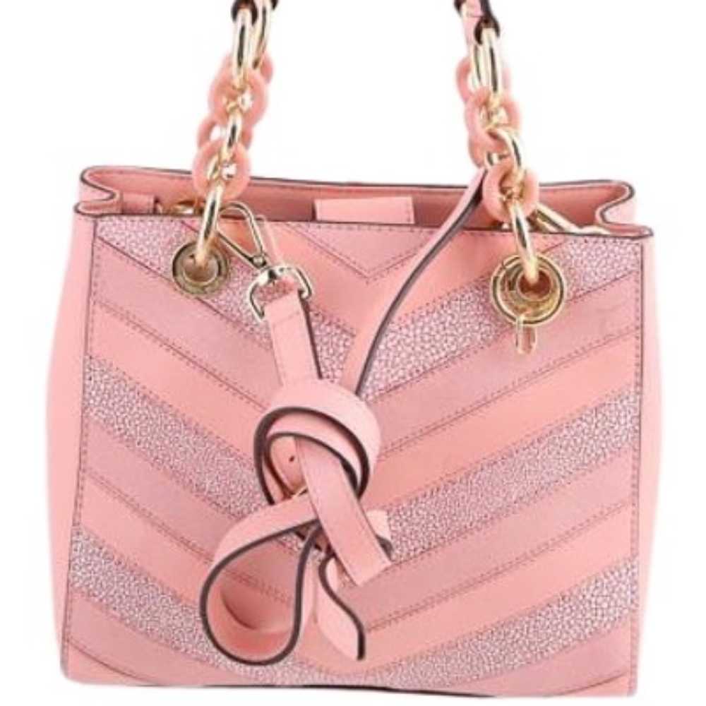 Michael Kors Cynthia Chevron in Peach 🍑